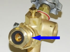Propane tank vapor return valve